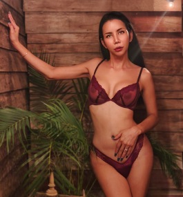NataschaThaiTs